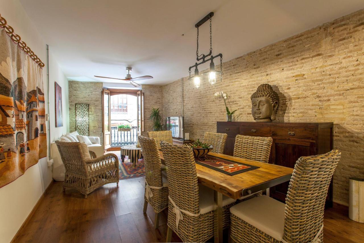 Luxurious & Alluring Home In Historic Town Valencia Ngoại thất bức ảnh